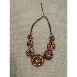 Costume jewelry- necklace bundle of 2